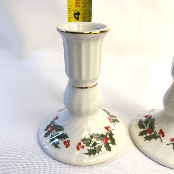 Kashima Vintage Christmas Holly Candleholders 1960s Porcelain Gold Trim Japan - Picture 6 of 7